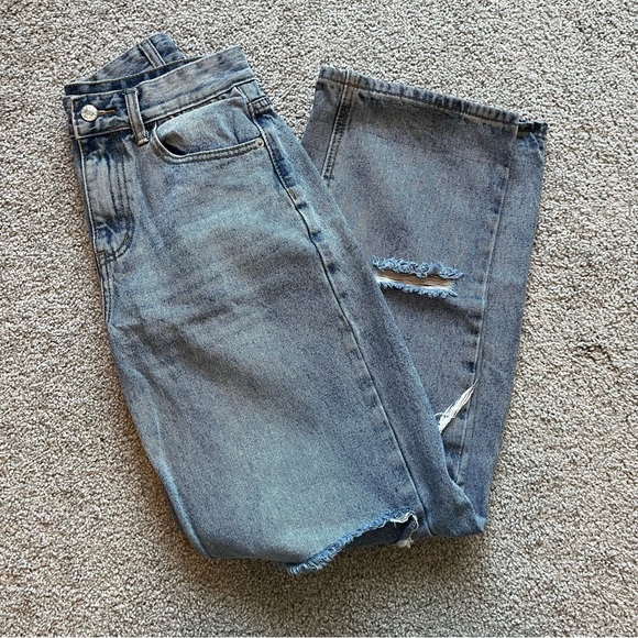 PrettyLittleThing Denim - PrettyLittleThing Blue Denim Jeans